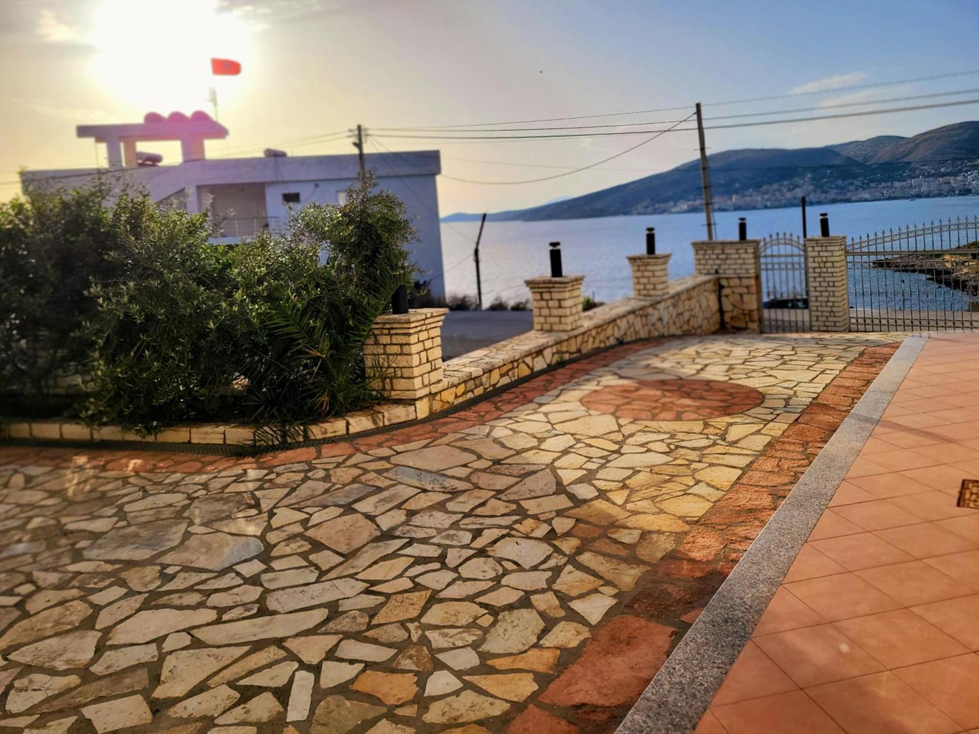 Apartmán Vila Sulozeqi Sarandë Exteriér fotografie