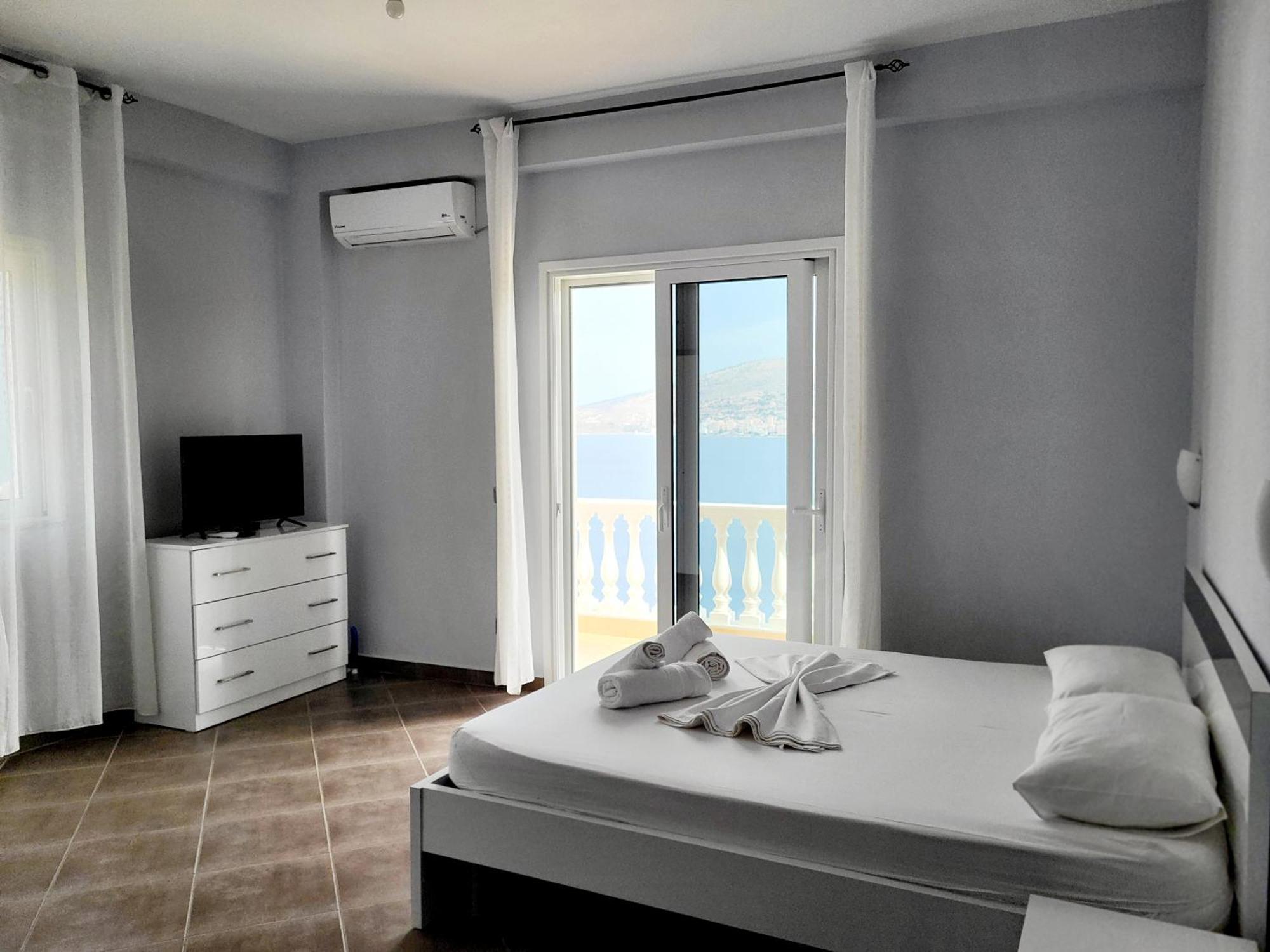 Apartmán Vila Sulozeqi Sarandë Pokoj fotografie