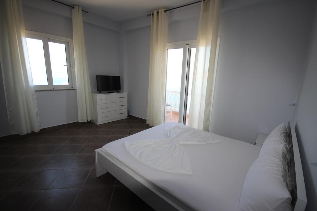 Apartmán Vila Sulozeqi Sarandë Exteriér fotografie