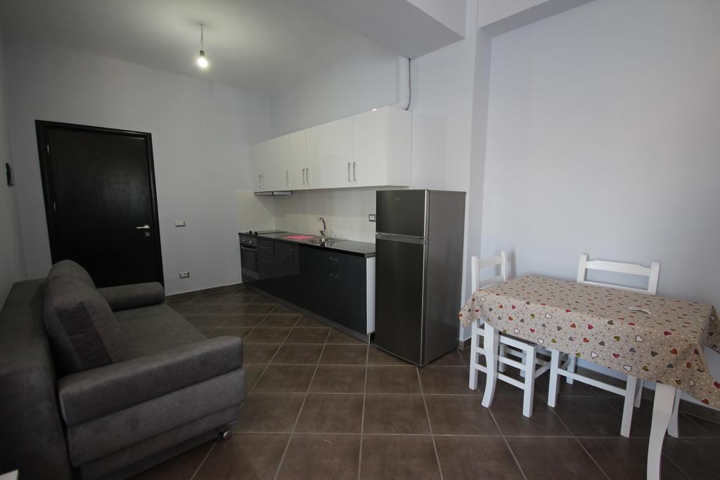 Apartmán Vila Sulozeqi Sarandë Exteriér fotografie